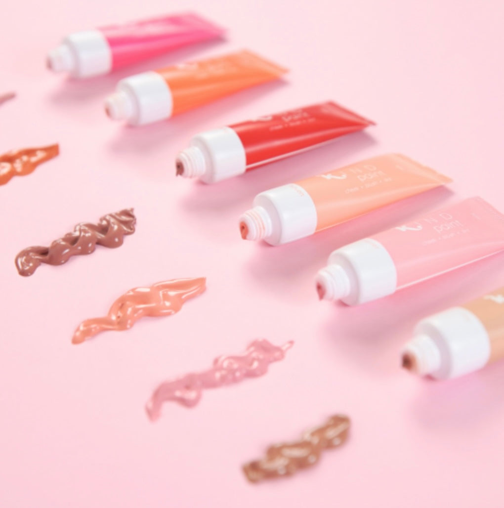 KIND COSMETICS KIT